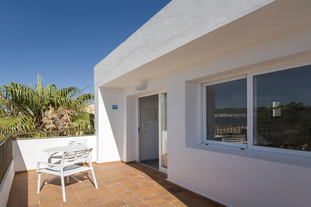 Apartamentos Vibra Riviera Sant Antoni de Portmany Esterno foto