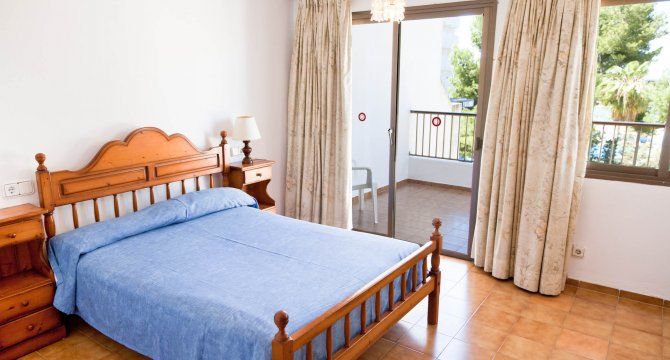 Apartamentos Vibra Riviera Sant Antoni de Portmany Esterno foto